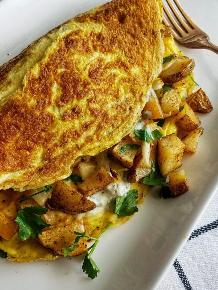 potato and fennel omelet with blue cheese by mandyolive.com. 30 minute meals, breakfast for dinner, brunch ideas, weeknight meals,