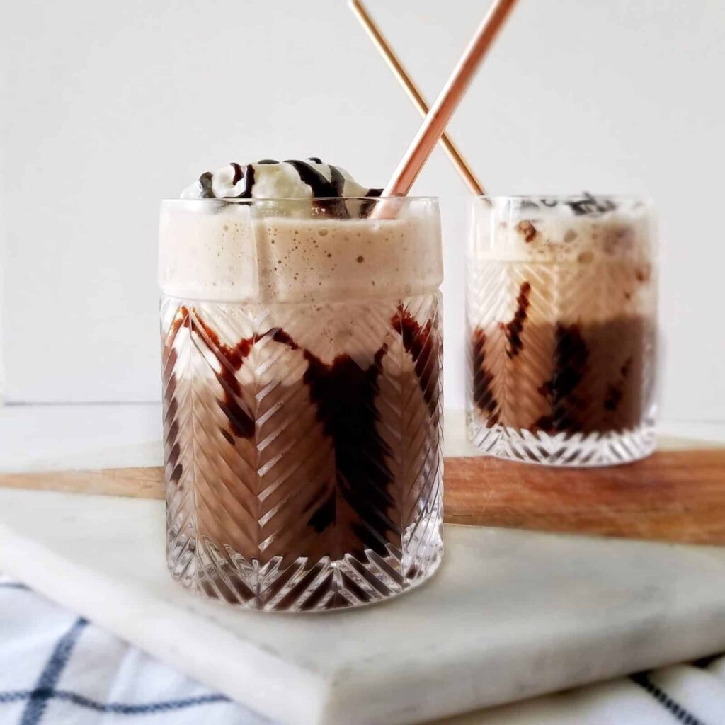 This homemade starbuck's s'mores frappuccino copycat recipe is the best copy cat recipe on the internet! grab all of the ingredients on amazon, so you can have your starbuck's at home. | diy, d.i.y., drinks, how to make starbucks, iced coffee, espresso, smores, summer, mocha, breakfast, easy, frappe, vegan