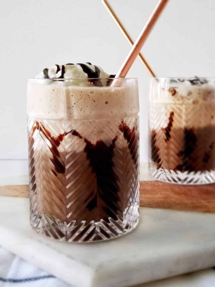 This homemade starbuck's s'mores frappuccino copycat recipe is the best copy cat recipe on the internet! grab all of the ingredients on amazon, so you can have your starbuck's at home. | diy, d.i.y., drinks, how to make starbucks, iced coffee, espresso, smores, summer, mocha, breakfast, easy, frappe, vegan