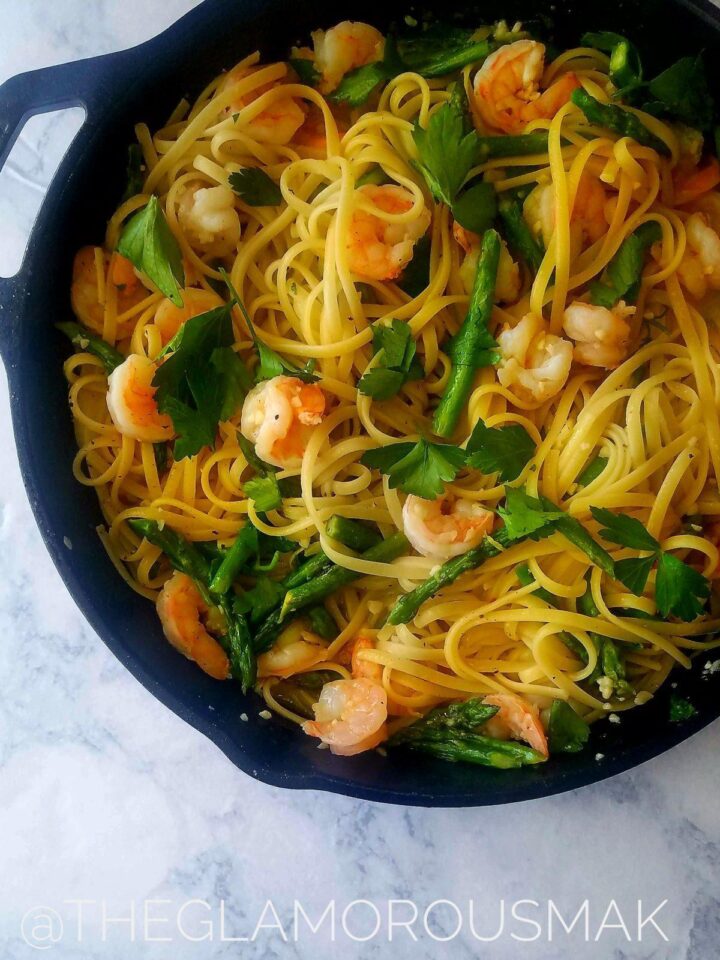 Garlicky shrimp pasta theglamorousmak.com