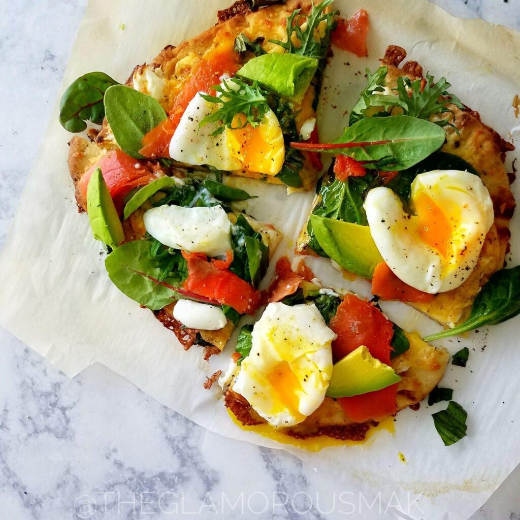 salmon breakfast pizza